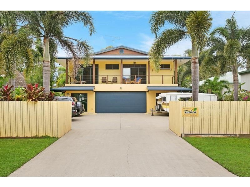 24 Kennedy Esplanade, South Mission Beach QLD 4852