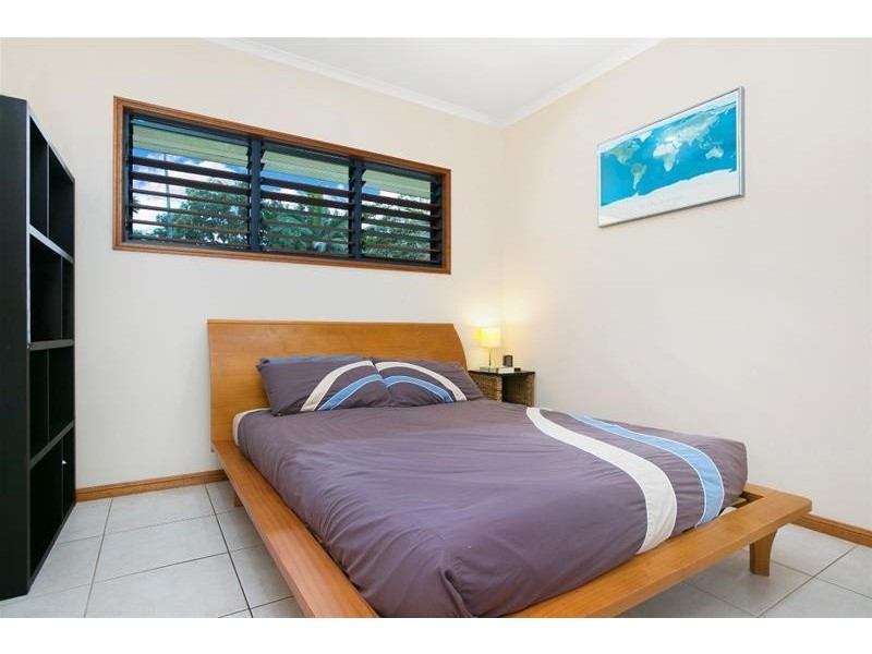 24 Kennedy Esplanade, South Mission Beach QLD 4852