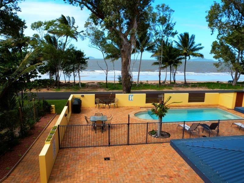 24 Kennedy Esplanade, South Mission Beach QLD 4852