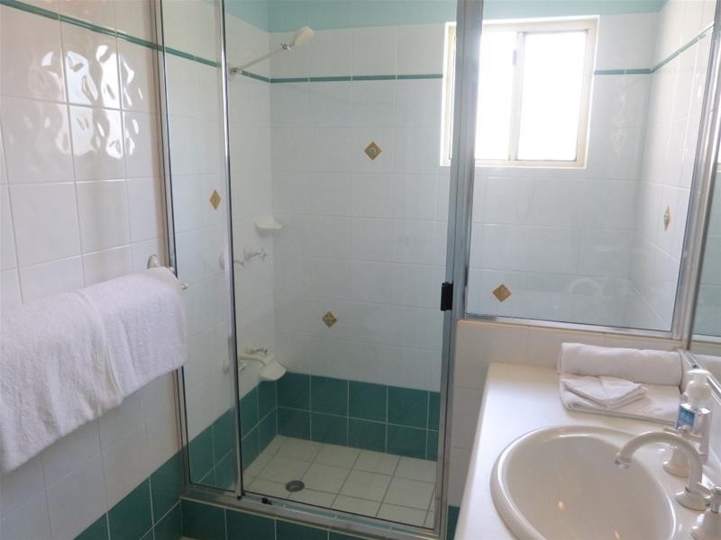 2/112 Kennedy Esplanade, South Mission Beach QLD 4852