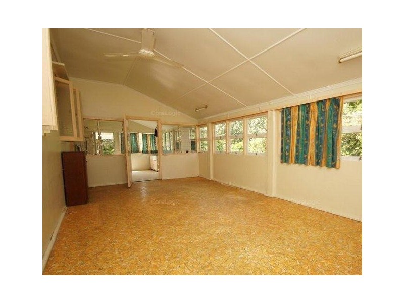 17 Henry Street, Tully QLD 4854