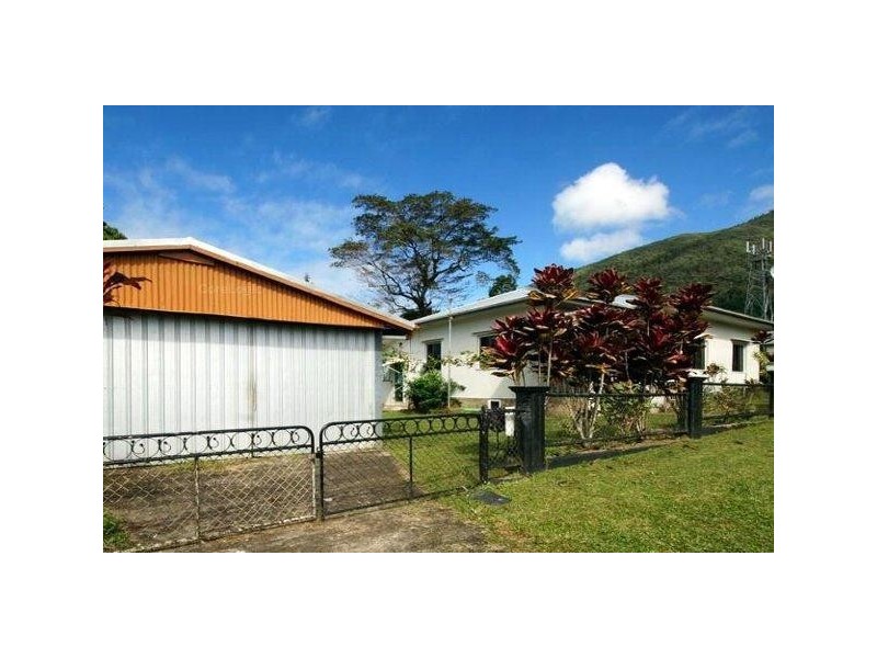 17 Henry Street, Tully QLD 4854