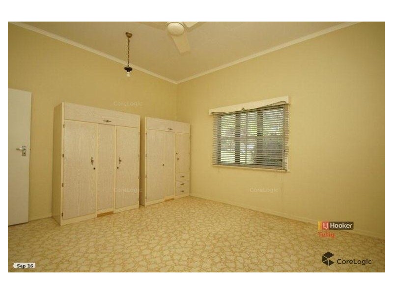 17 Henry Street, Tully QLD 4854