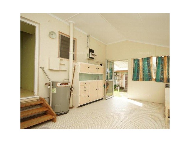 17 Henry Street, Tully QLD 4854