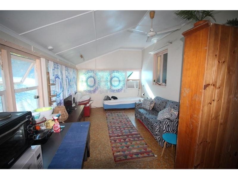 17 Henry Street, Tully QLD 4854