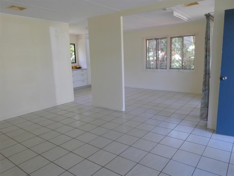 15 Webb Court, Bingil Bay QLD 4852