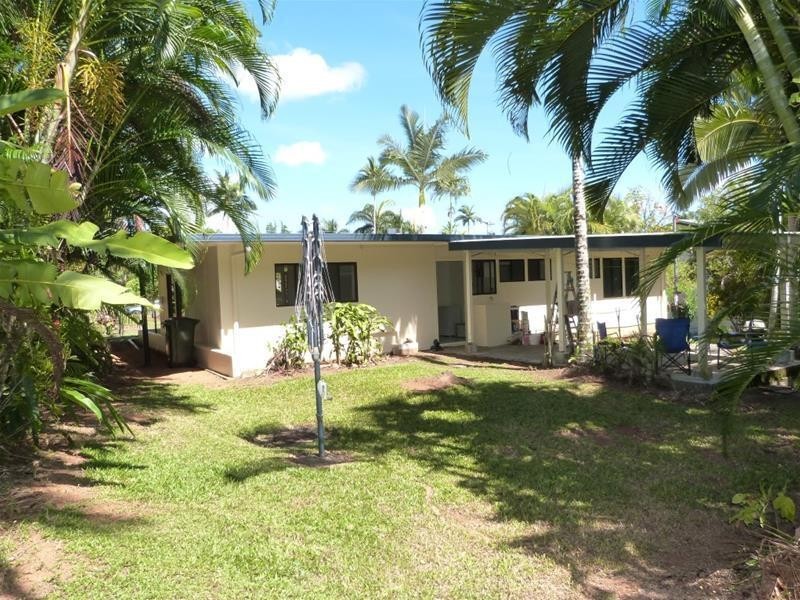15 Webb Court, Bingil Bay QLD 4852