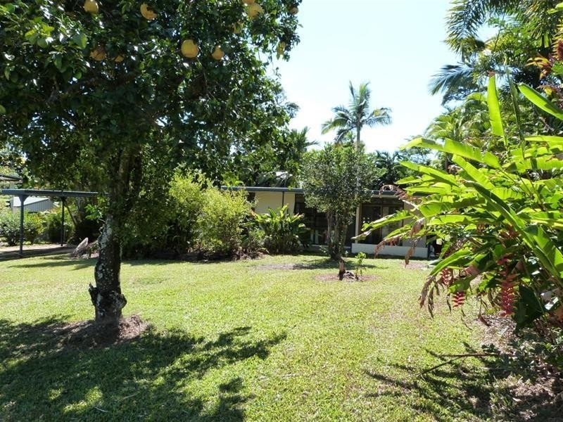 15 Webb Court, Bingil Bay QLD 4852
