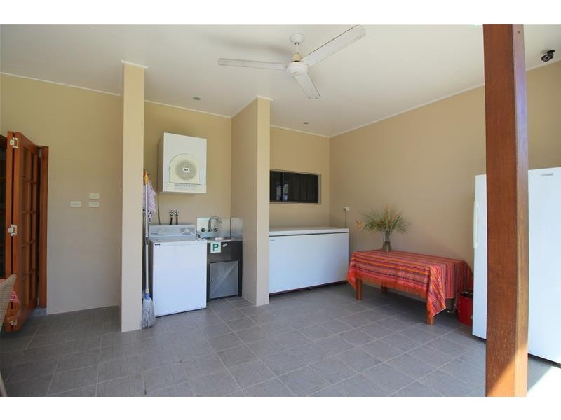 32 Rowe Street, Kurrimine Beach QLD 4871