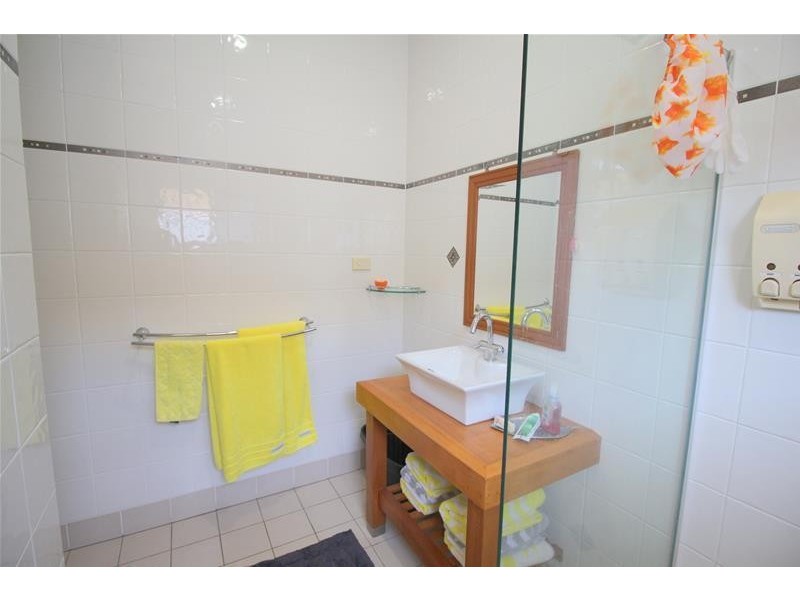 32 Rowe Street, Kurrimine Beach QLD 4871