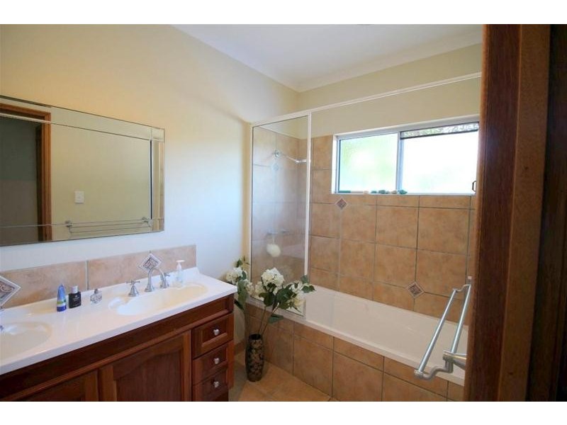 20 Wongaling Beach Road, Wongaling Beach QLD 4852