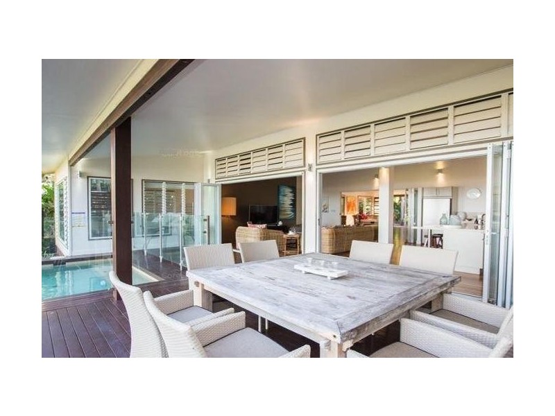 36 Pacific Parade, Mission Beach QLD 4852