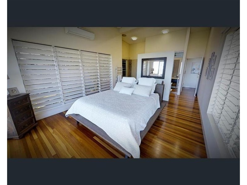 36 Pacific Parade, Mission Beach QLD 4852