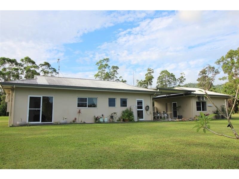 742 East Feluga Road, East Feluga QLD 4854