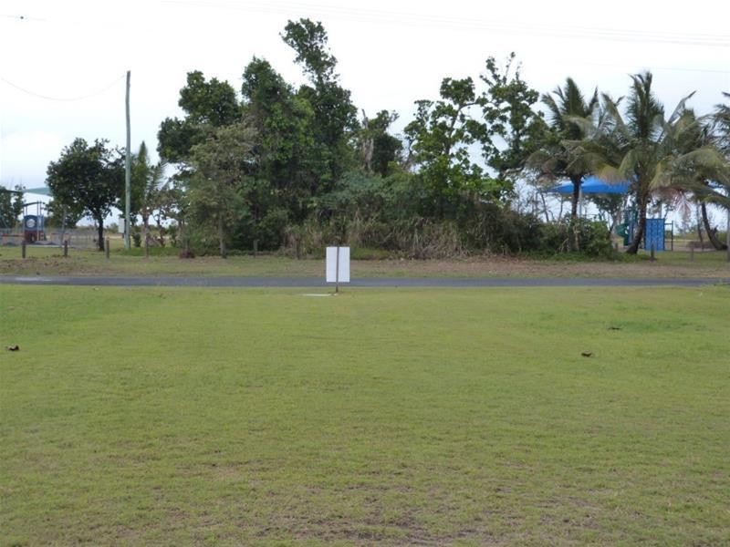 Lot L2204, 119 Taylor Street, Tully Heads QLD 4854
