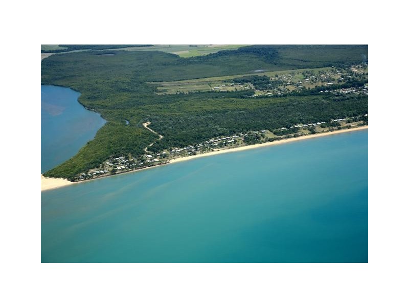 Lot L2204, 119 Taylor Street, Tully Heads QLD 4854