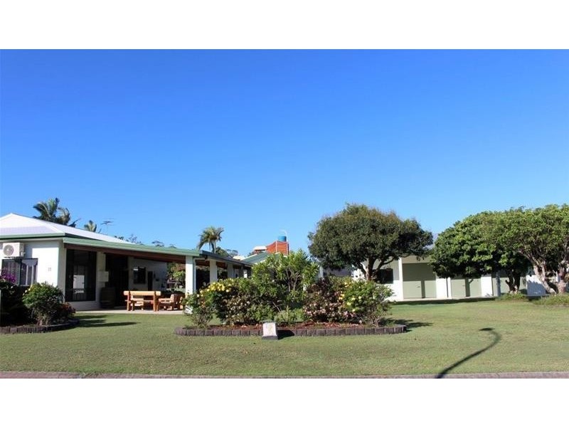 11 Rebecca Jane Parade, Kurrimine Beach QLD 4871