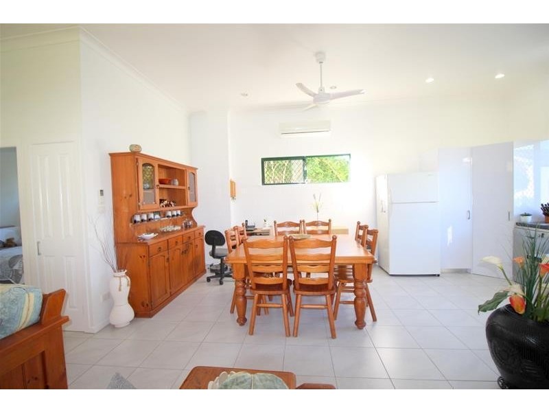 11 Rebecca Jane Parade, Kurrimine Beach QLD 4871