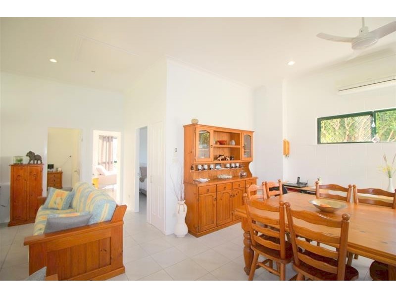 11 Rebecca Jane Parade, Kurrimine Beach QLD 4871