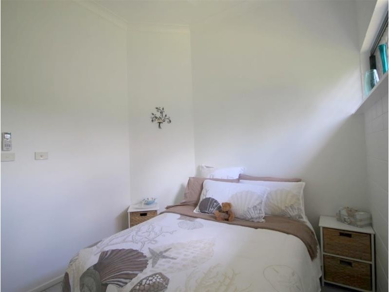 11 Rebecca Jane Parade, Kurrimine Beach QLD 4871