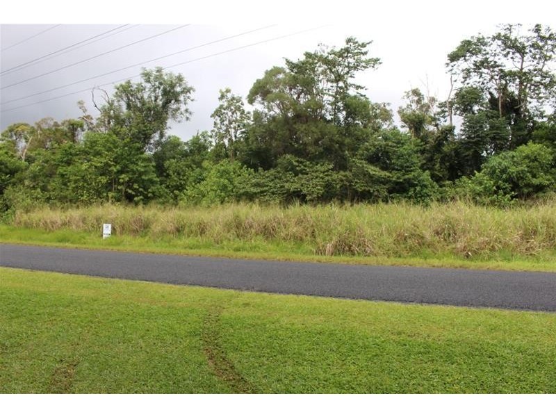 6 Lindsay Road, Carmoo QLD 4852