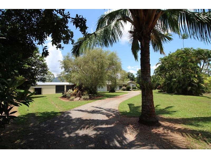 62 Bamber Street, Tully QLD 4854