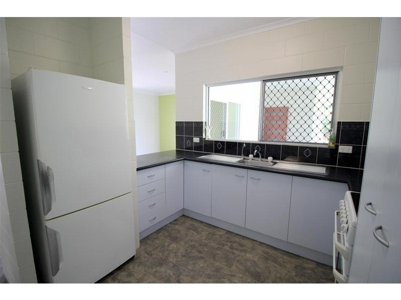 62 Bamber Street, Tully QLD 4854