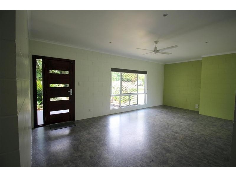 62 Bamber Street, Tully QLD 4854