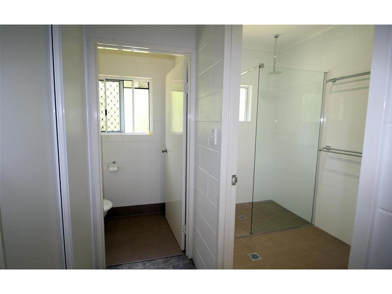 62 Bamber Street, Tully QLD 4854