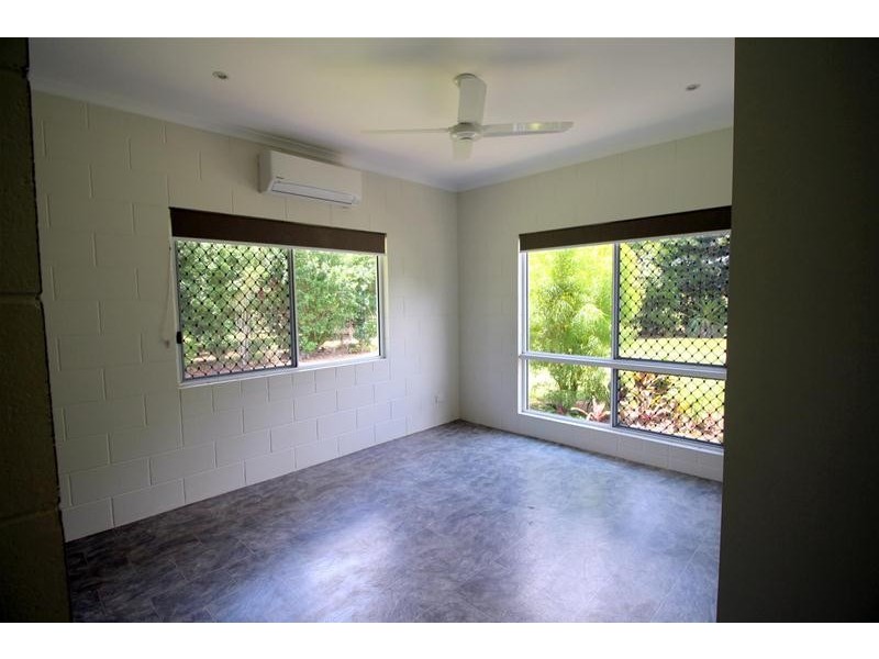 62 Bamber Street, Tully QLD 4854