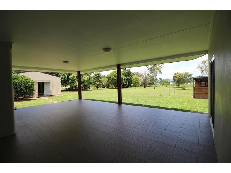 62 Bamber Street, Tully QLD 4854