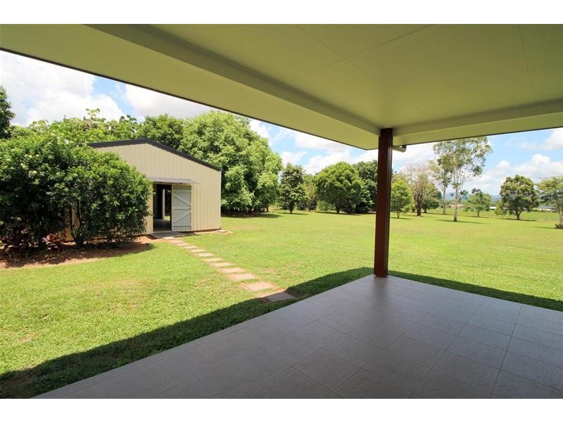 62 Bamber Street, Tully QLD 4854