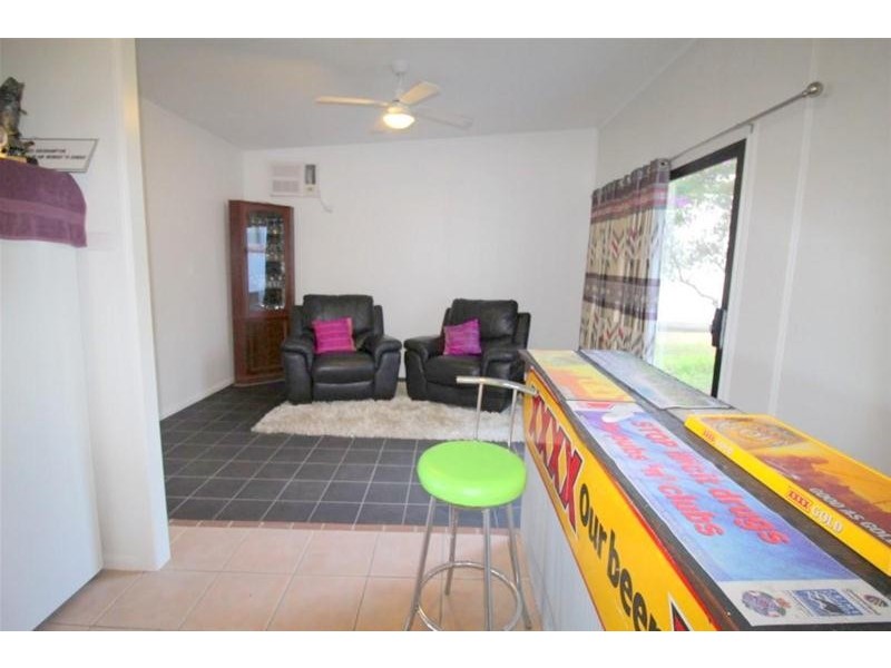 100 Victoria Street, Silkwood QLD 4856