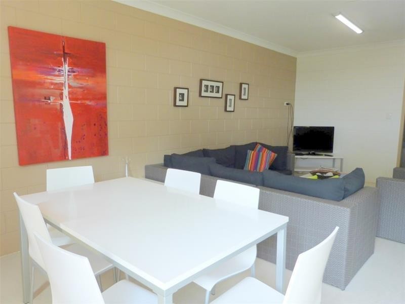 21 Porter Promenade, Mission Beach QLD 4852