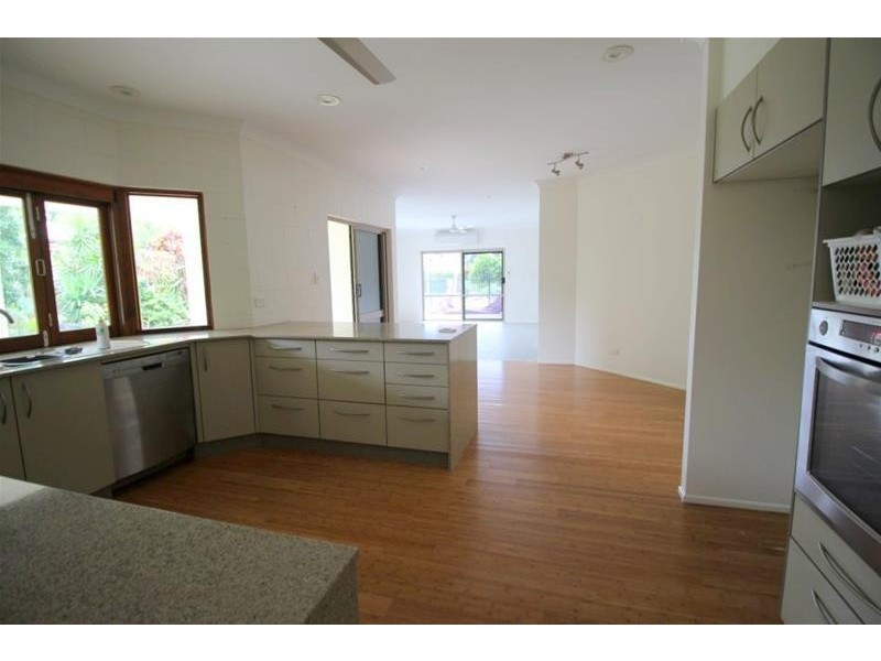 30 Buccaneer Street, South Mission Beach QLD 4852