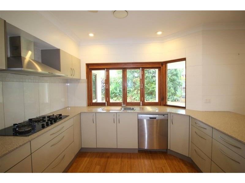 30 Buccaneer Street, South Mission Beach QLD 4852