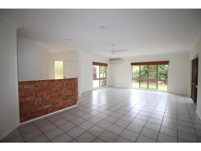 30 Buccaneer Street, South Mission Beach QLD 4852