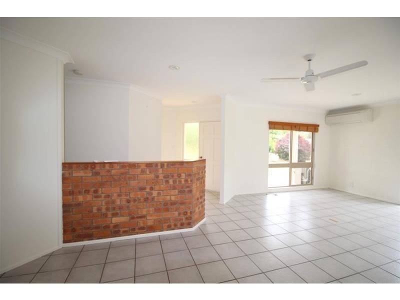 30 Buccaneer Street, South Mission Beach QLD 4852