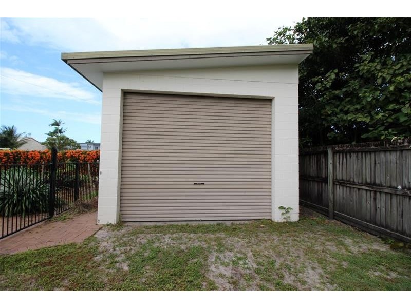 30 Buccaneer Street, South Mission Beach QLD 4852