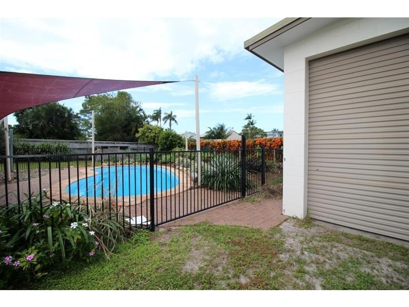 30 Buccaneer Street, South Mission Beach QLD 4852