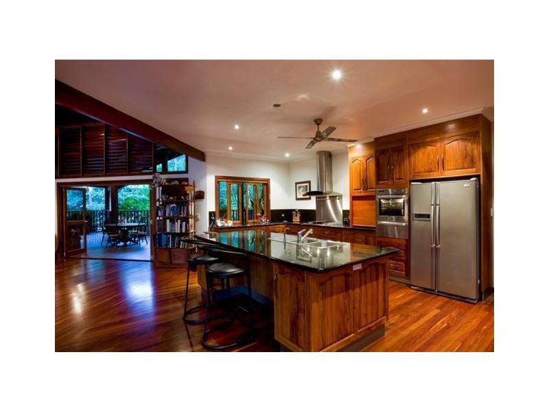 4 James Road, Mission Beach QLD 4852