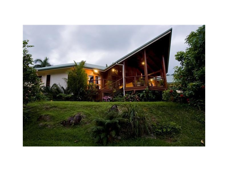 4 James Road, Mission Beach QLD 4852