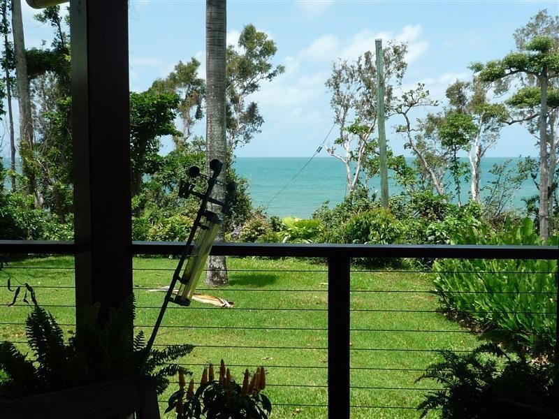 4 James Road, Mission Beach QLD 4852