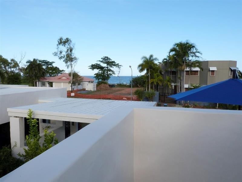 2 Conch Street, Mission Beach QLD 4852