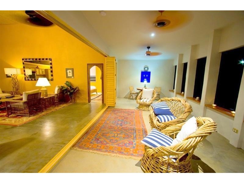 2 Conch Street, Mission Beach QLD 4852