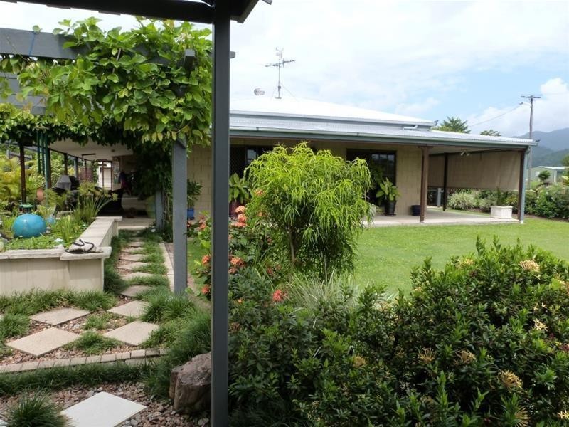 2 Wilson Street, El Arish QLD 4855