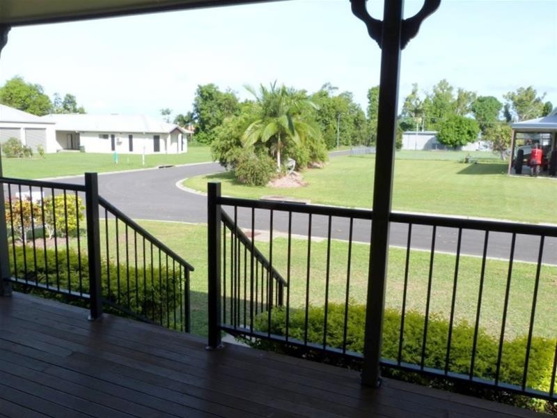 7 Dalgleish Street, Kurrimine Beach QLD 4871