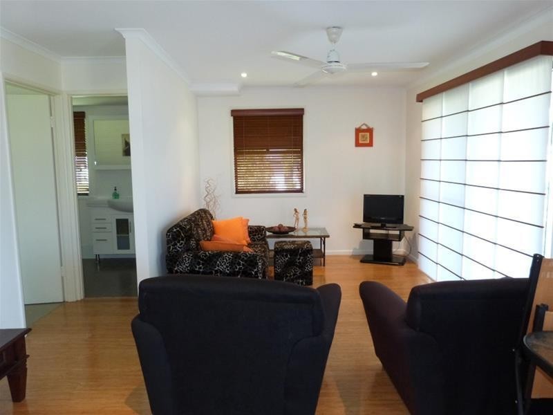 7 Dalgleish Street, Kurrimine Beach QLD 4871