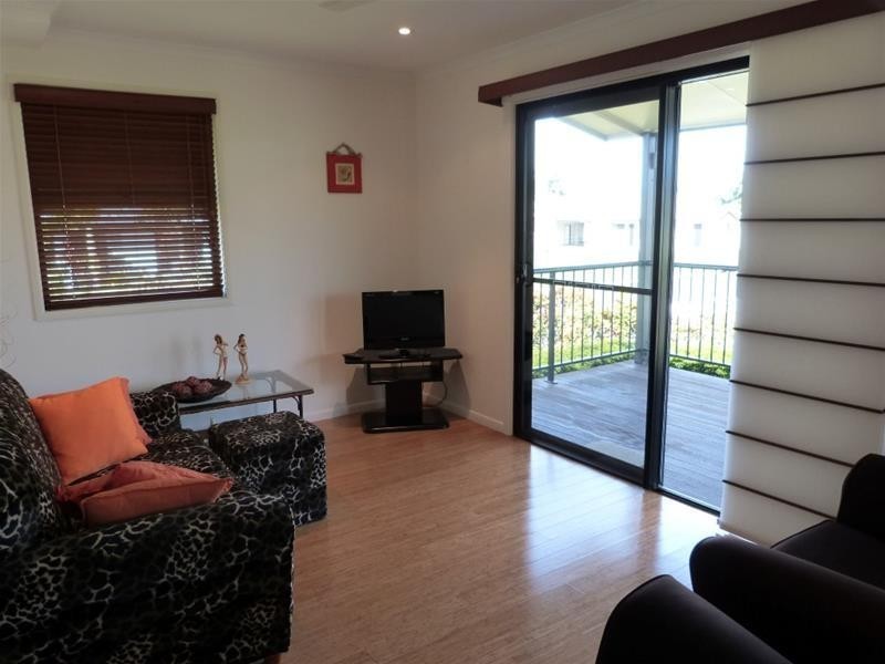 7 Dalgleish Street, Kurrimine Beach QLD 4871