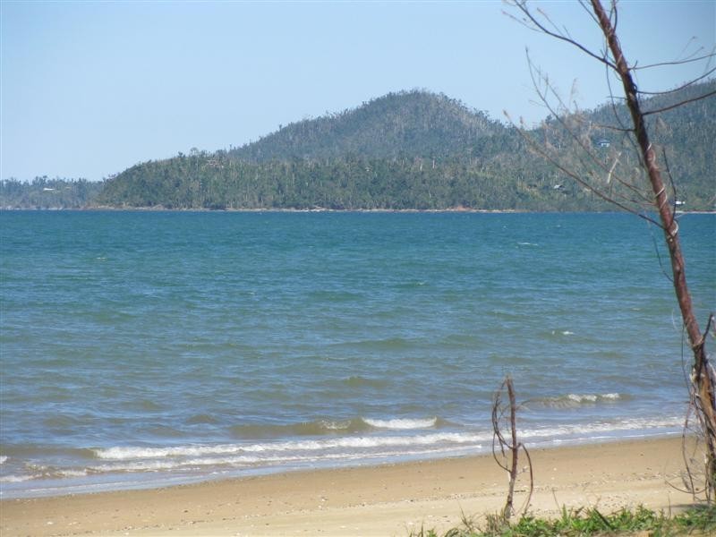 Kurrimine Beach QLD 4871